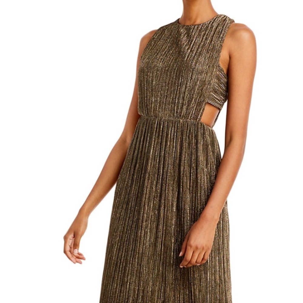 BCBG PLEATED METALLIC EVENING GOWN SIZE XS